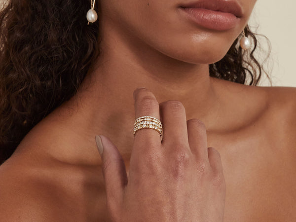 Model wearing ring in a stack